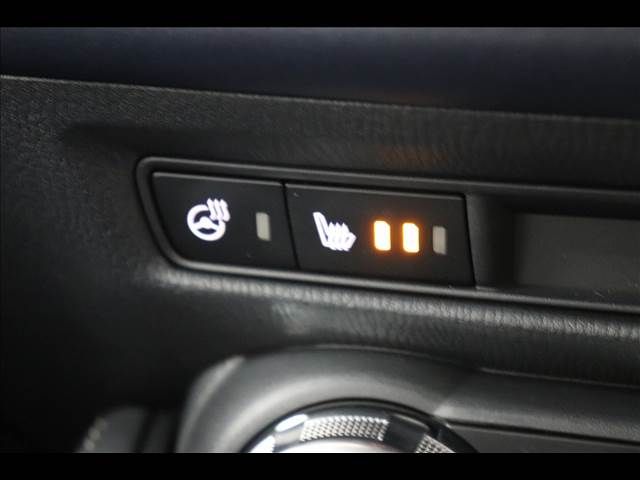 Mazda MAZDA2 2019-09 28885-2
