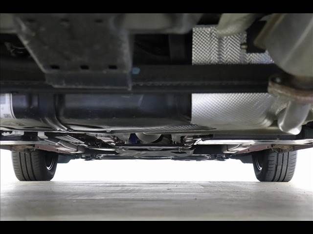 Mazda MAZDA2 2019-09 28885-25