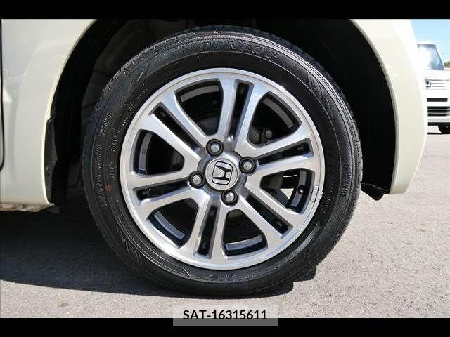 Honda N BOX 2014-05 203545-7