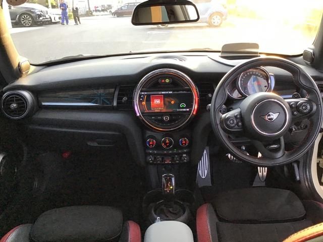 Bmw MINI 2019-04 11819-1
