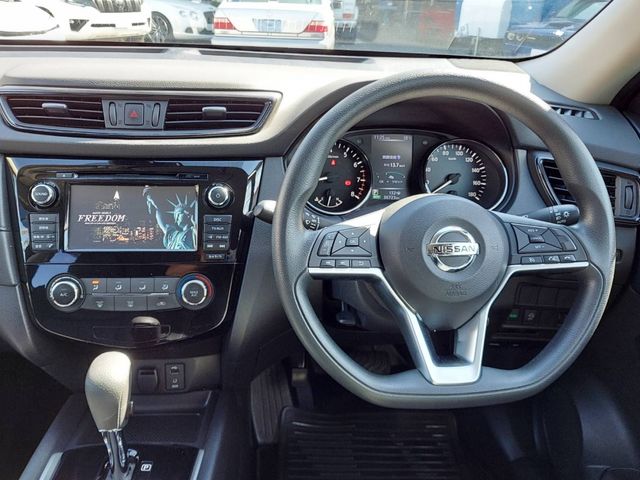 Nissan X-TRAIL 2020-07 19539-1