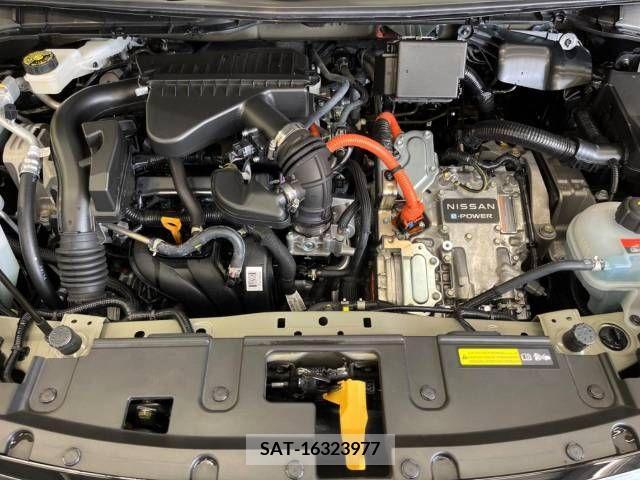 Nissan AURA 2022-01 292932-16