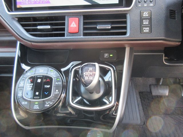 Toyota ESQUIRE 2020-01 23711-13