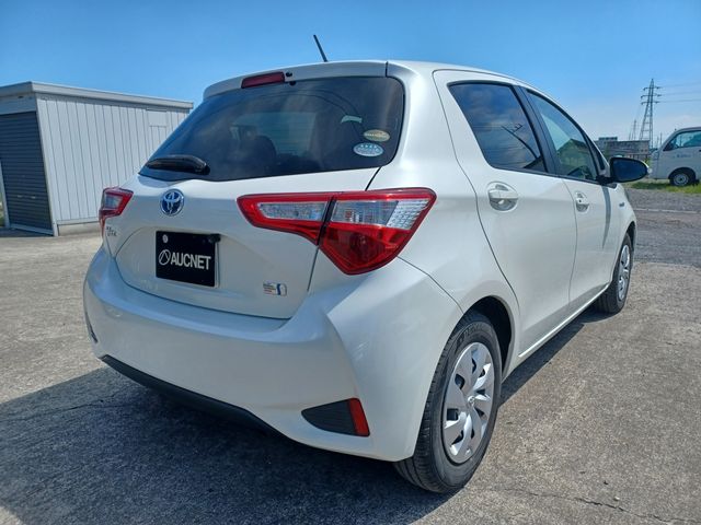 Toyota VITZ HYBRID 2018-08 5184-2