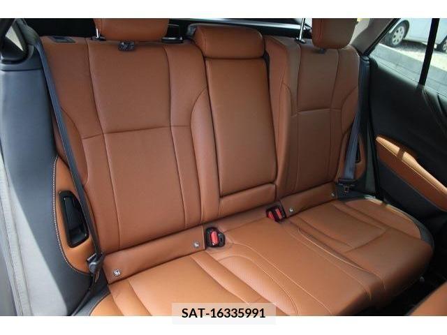 Subaru OUTBACK 2022-02 301179-17