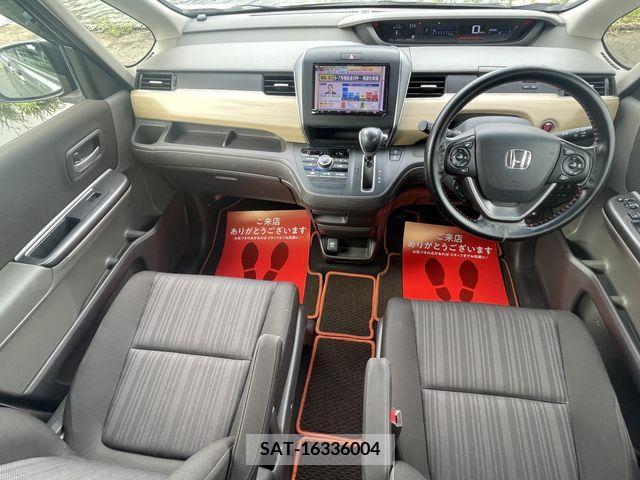 Honda FREED 2017-03 330289-1