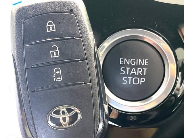 Toyota VOXY 2023-04 186409-7