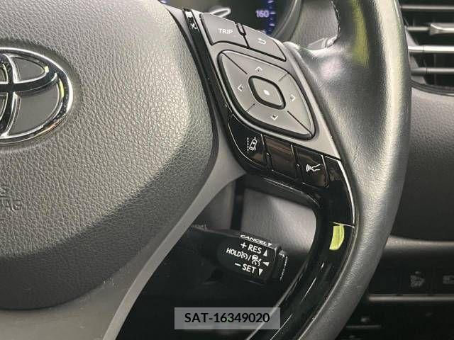 Toyota C-HR 2017-05 294977-6