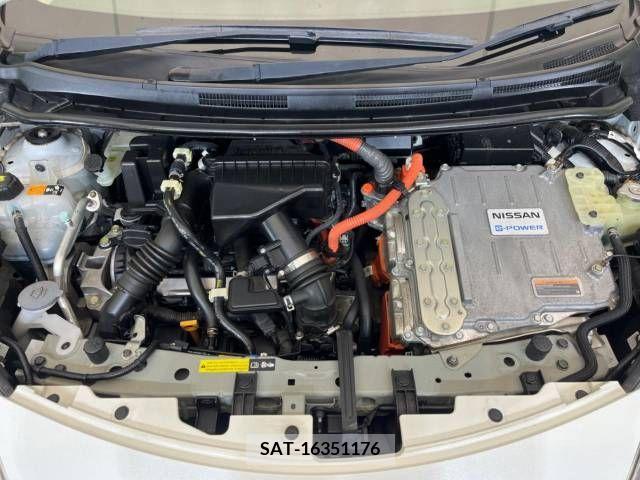 Nissan NOTE 2016-11 381794-18