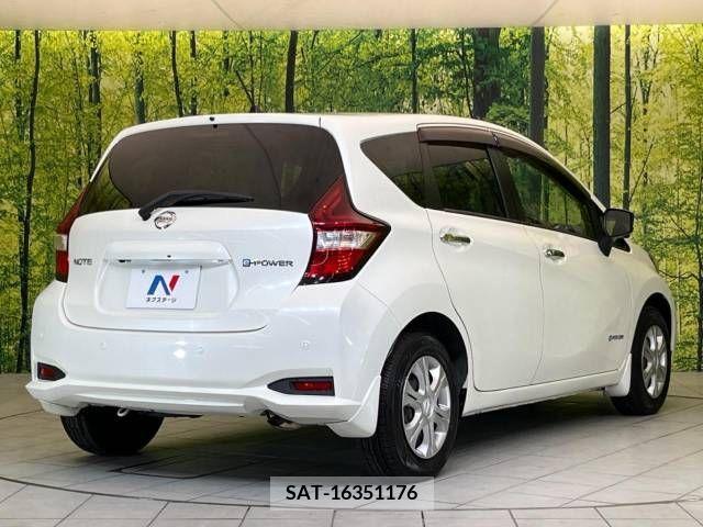 Nissan NOTE 2016-11 381794-15