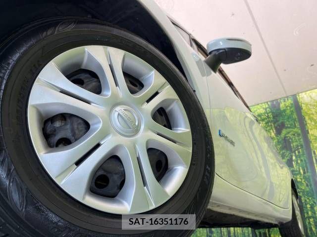 Nissan NOTE 2016-11 381794-13