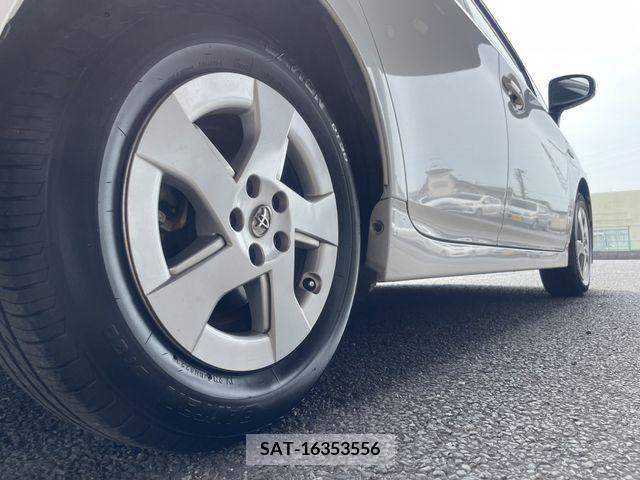 Toyota PRIUS 2011-10 326981-3