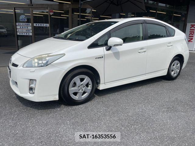 Toyota PRIUS 2011-10 326981-1