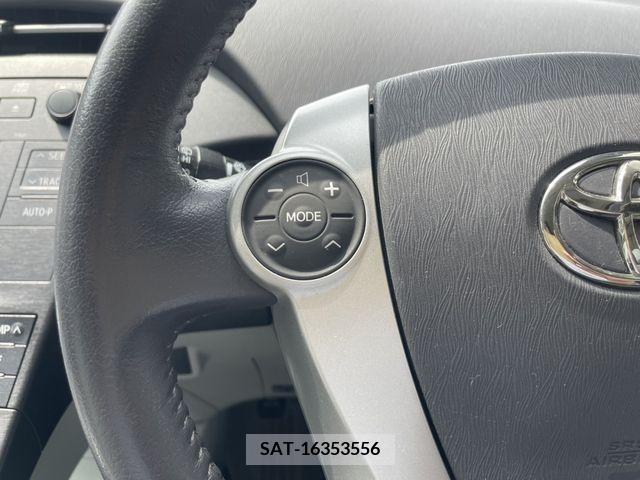 Toyota PRIUS 2011-10 326981-14