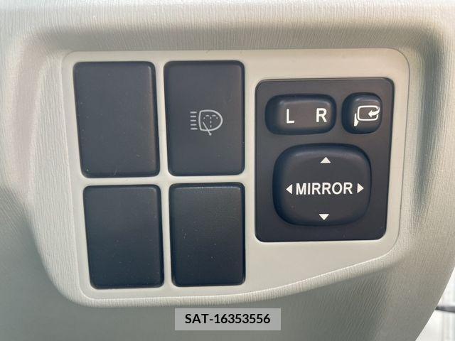 Toyota PRIUS 2011-10 326981-16