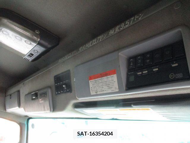 Isuzu GIGA 2011-12 200234-23