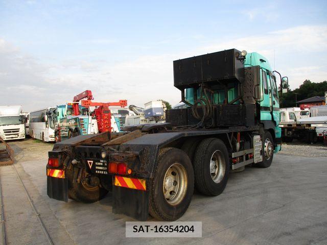 Isuzu GIGA 2011-12 200234-5