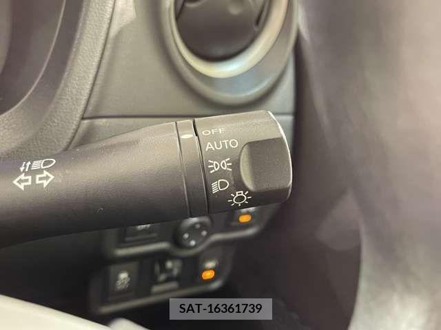 Nissan NOTE 2016-05 217543-15
