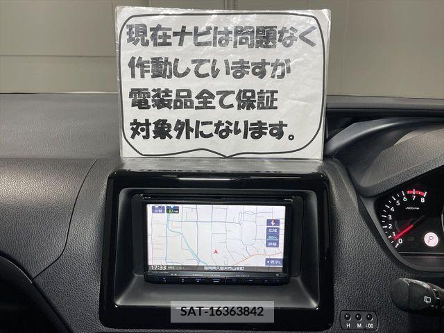 Toyota VOXY 2019-06 348685-29