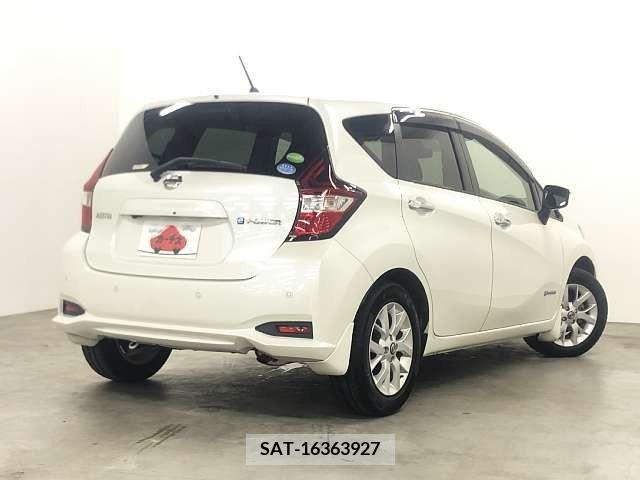 Nissan NOTE 2019-05 349974-2