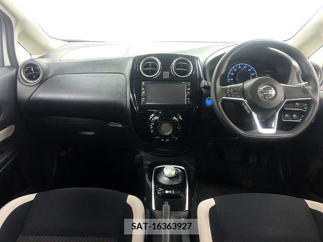 Nissan NOTE 2019-05 349974-1