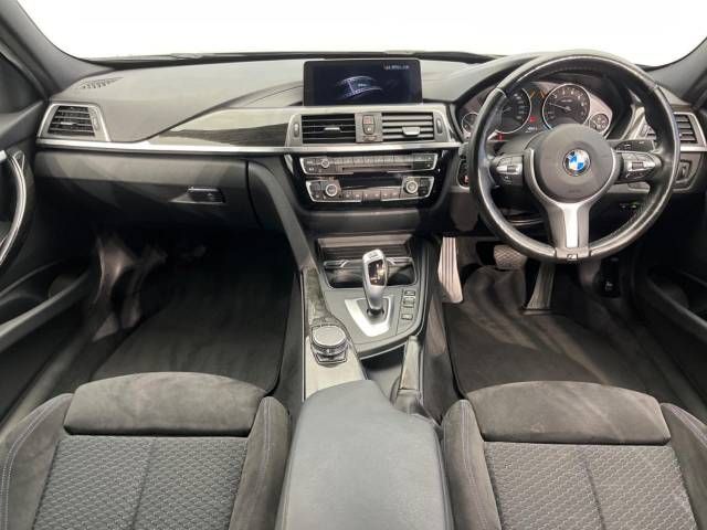 Bmw 3 SERIES 2018-10 185047-1