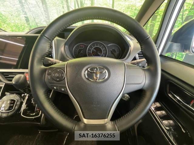 Toyota VOXY 2019-07 341531-12