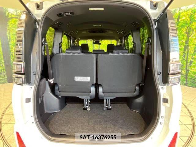 Toyota VOXY 2019-07 341531-11