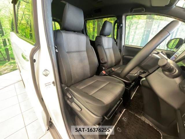 Toyota VOXY 2019-07 341531-8