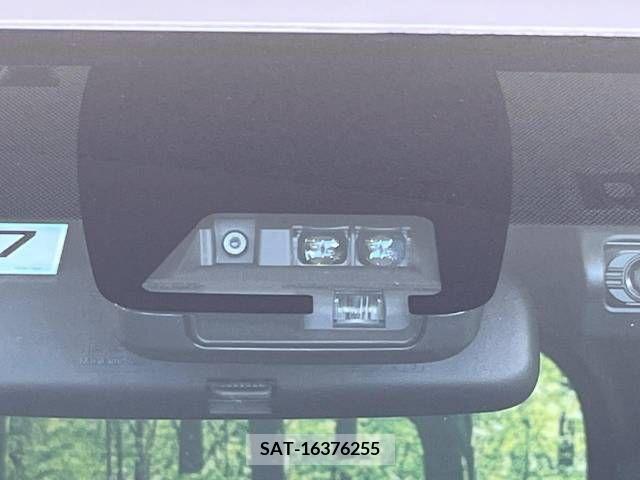 Toyota VOXY 2019-07 341531-2