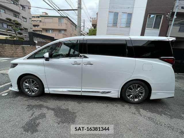 Toyota ALPHARD 2023-08 258928-6