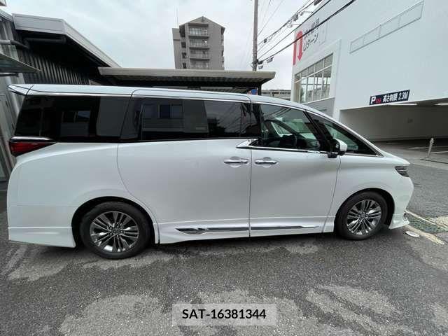 Toyota ALPHARD 2023-08 258928-5