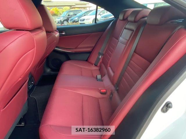 Lexus IS 2013-01 297909-18