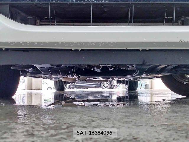 Honda e 2016-01 384452-13
