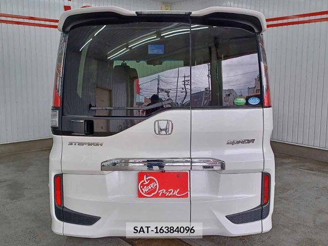 Honda e 2016-01 384452-10