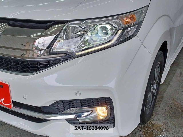 Honda e 2016-01 384452-6
