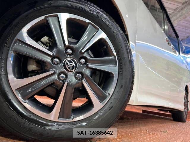 Toyota VOXY 2021-05 376315-13