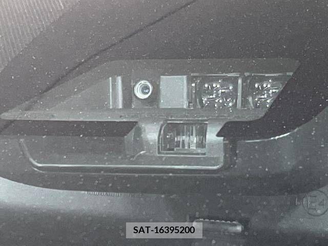 Toyota VOXY 2021-01 289259-5