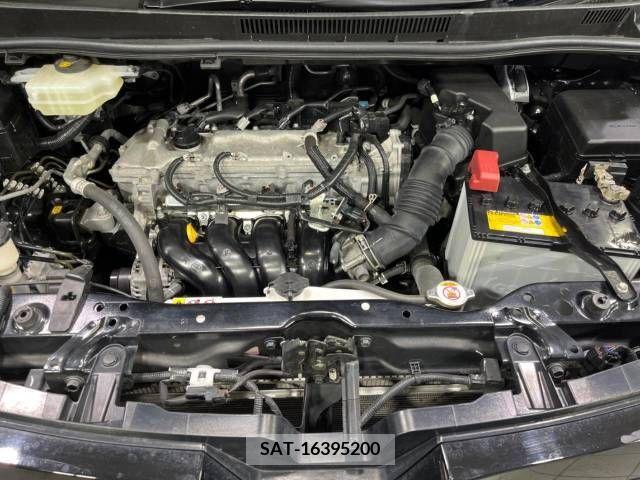 Toyota VOXY 2021-01 289259-18