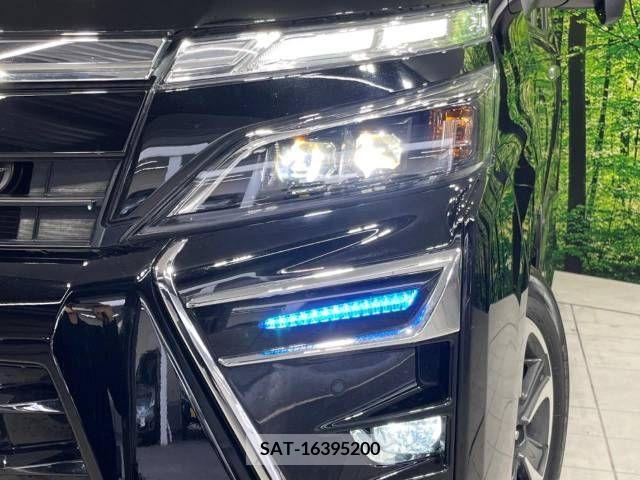 Toyota VOXY 2021-01 289259-12