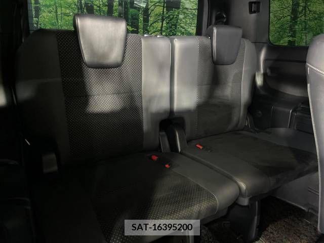 Toyota VOXY 2021-01 289259-9