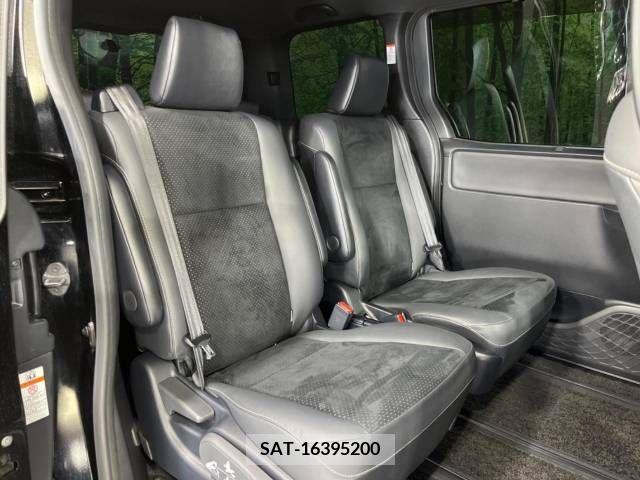 Toyota VOXY 2021-01 289259-8