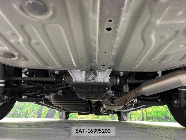 Toyota VOXY 2021-01 289259-19