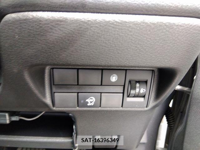 Mitsubishi EK X 2019-08 334007-9