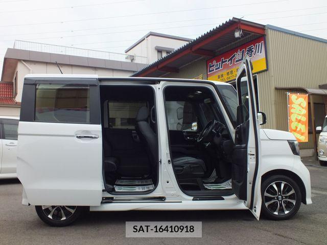 Honda N BOX CUSTOM 2019-03 279113-5
