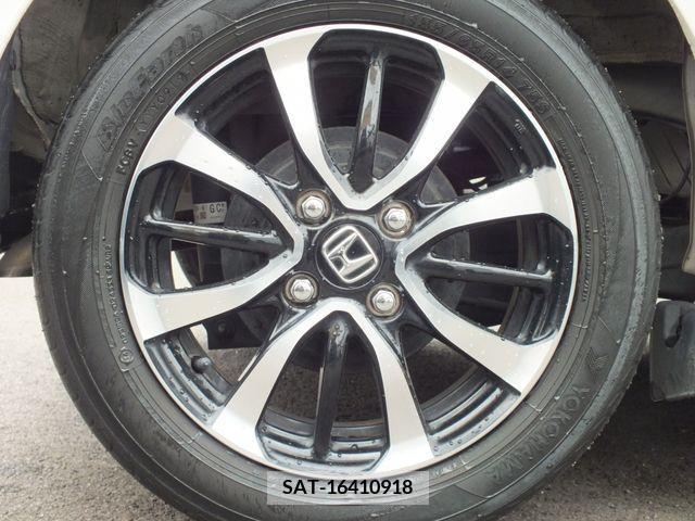 Honda N BOX CUSTOM 2019-03 279113-9