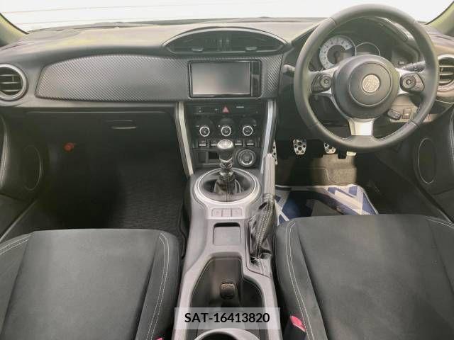 Toyota 86 2018-10 342462-1