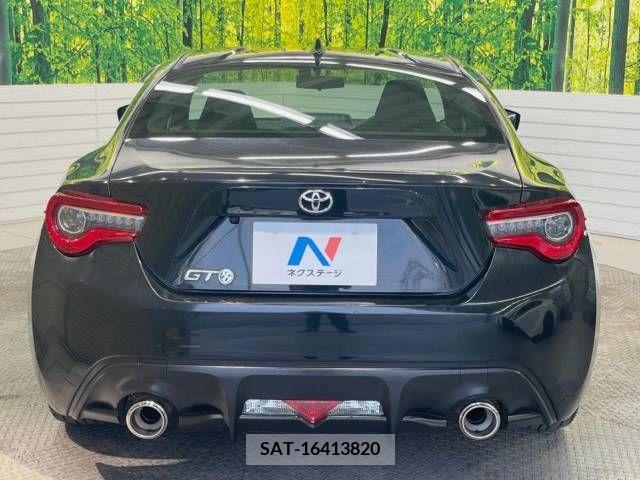 Toyota 86 2018-10 342462-15