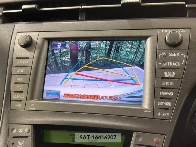 Toyota PRIUS 2013-02 223351-3
