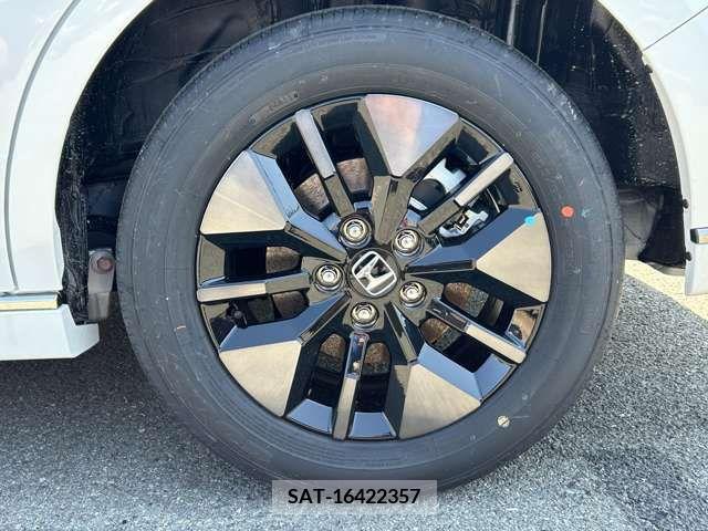 Honda e 2024-02 386032-10